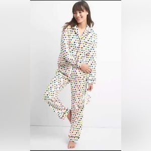 Gap body women’s flannel heart pajamas